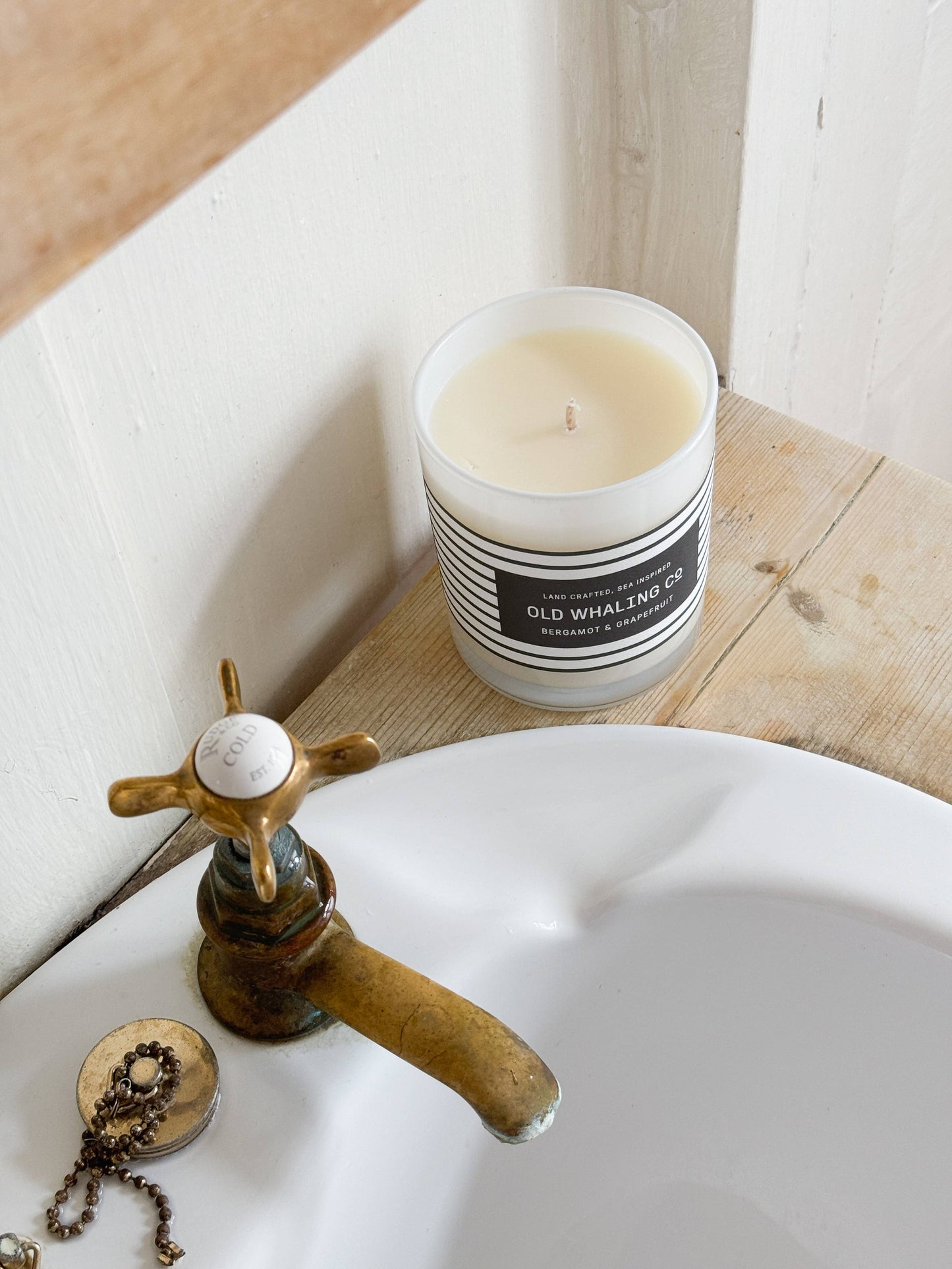 Old Whaling Company Bergamot & Grapefruit Candle