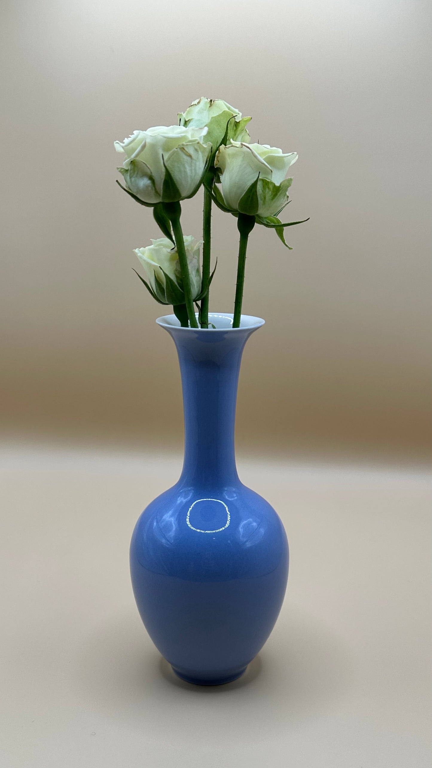 Glossy Porcelain Mini Lotus Vase