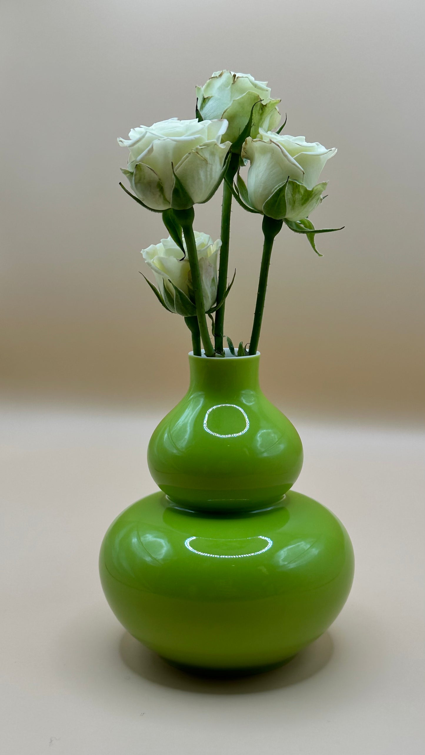 Glossy Porcelain Mini Gourd Vase