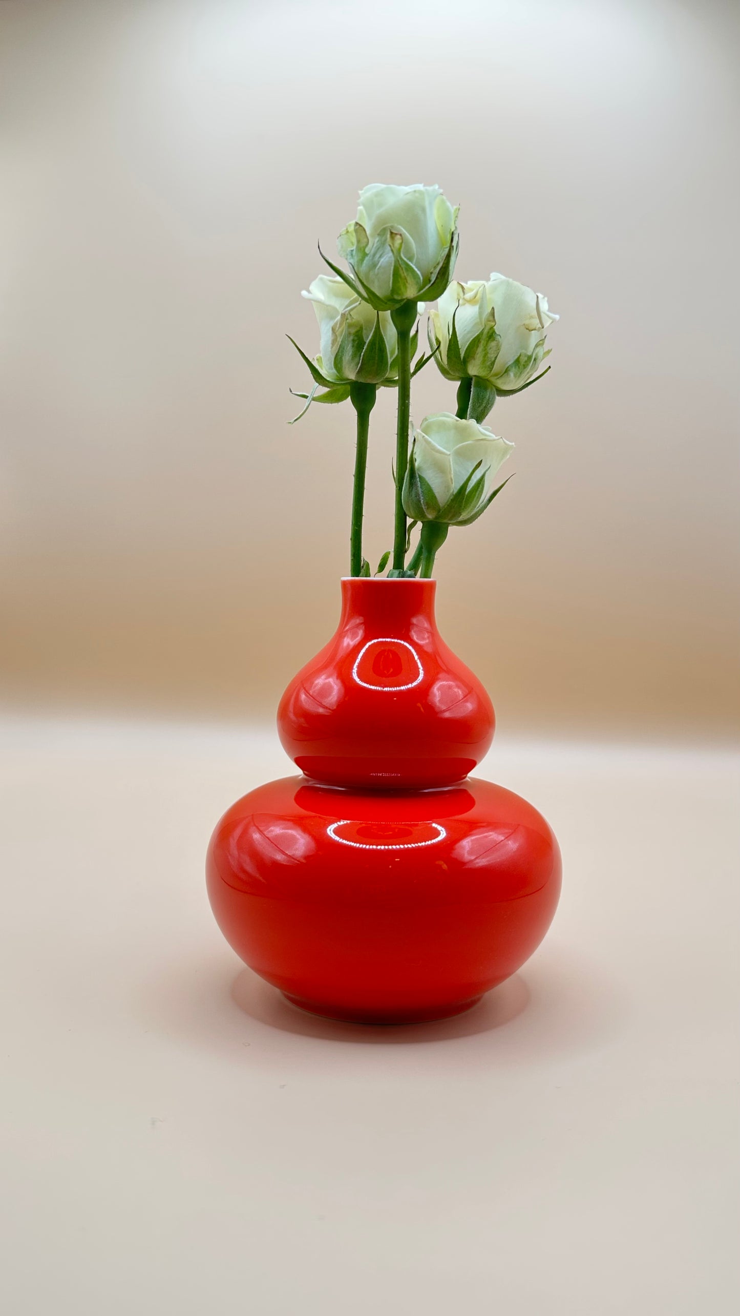Glossy Porcelain Mini Gourd Vase