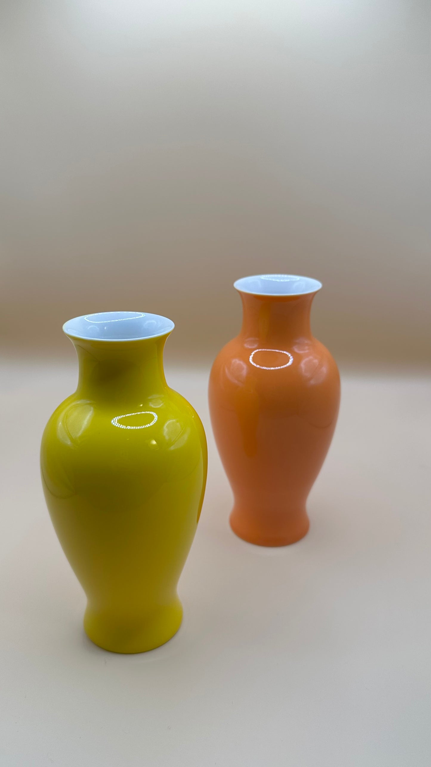 Glossy Porcelain Mini Pear Vase