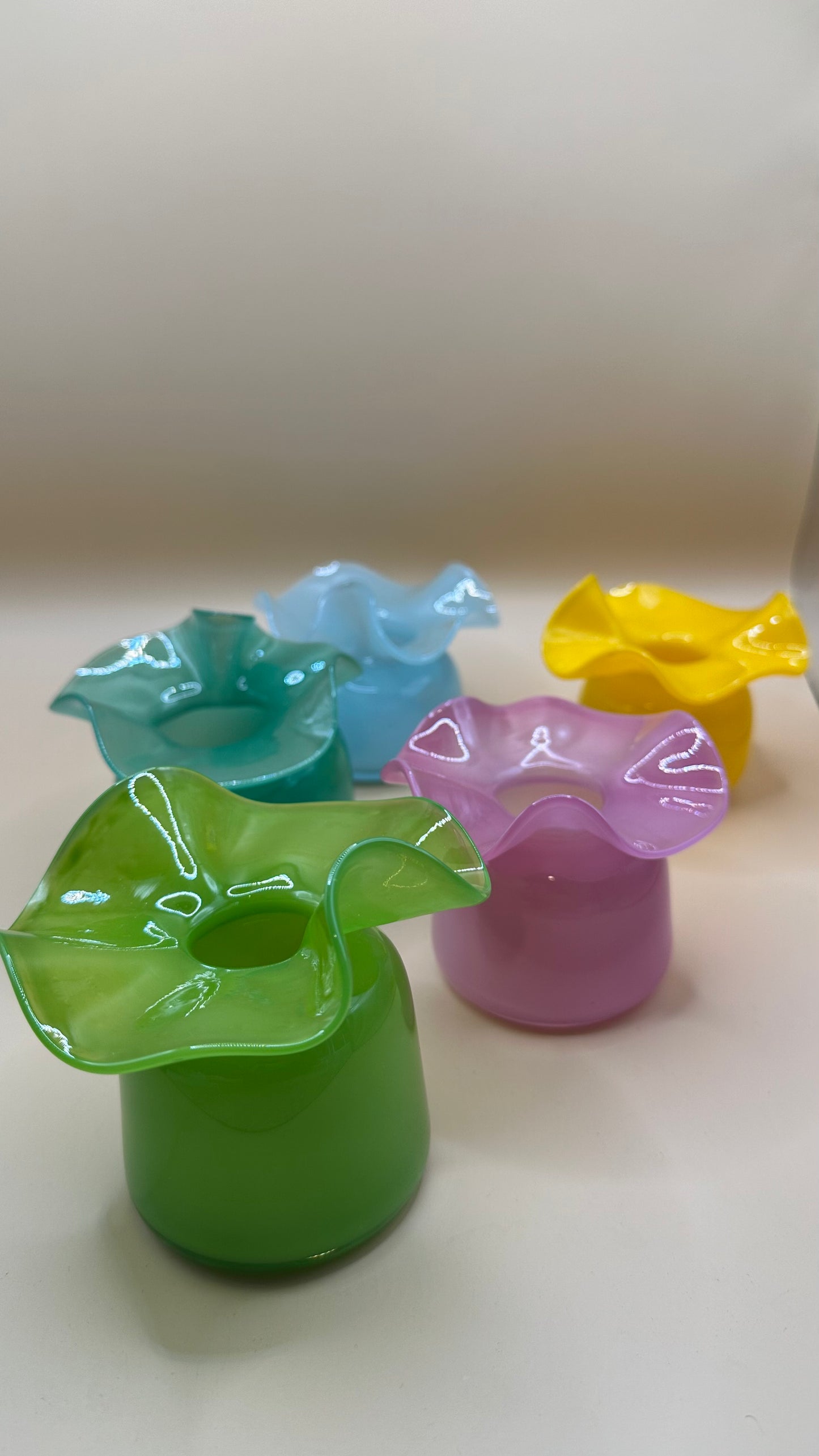 Mini Ruffle Vases