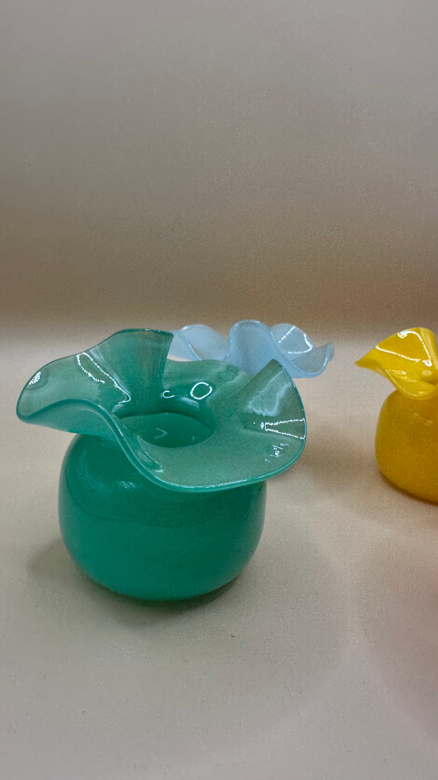 Mini Ruffle Vases