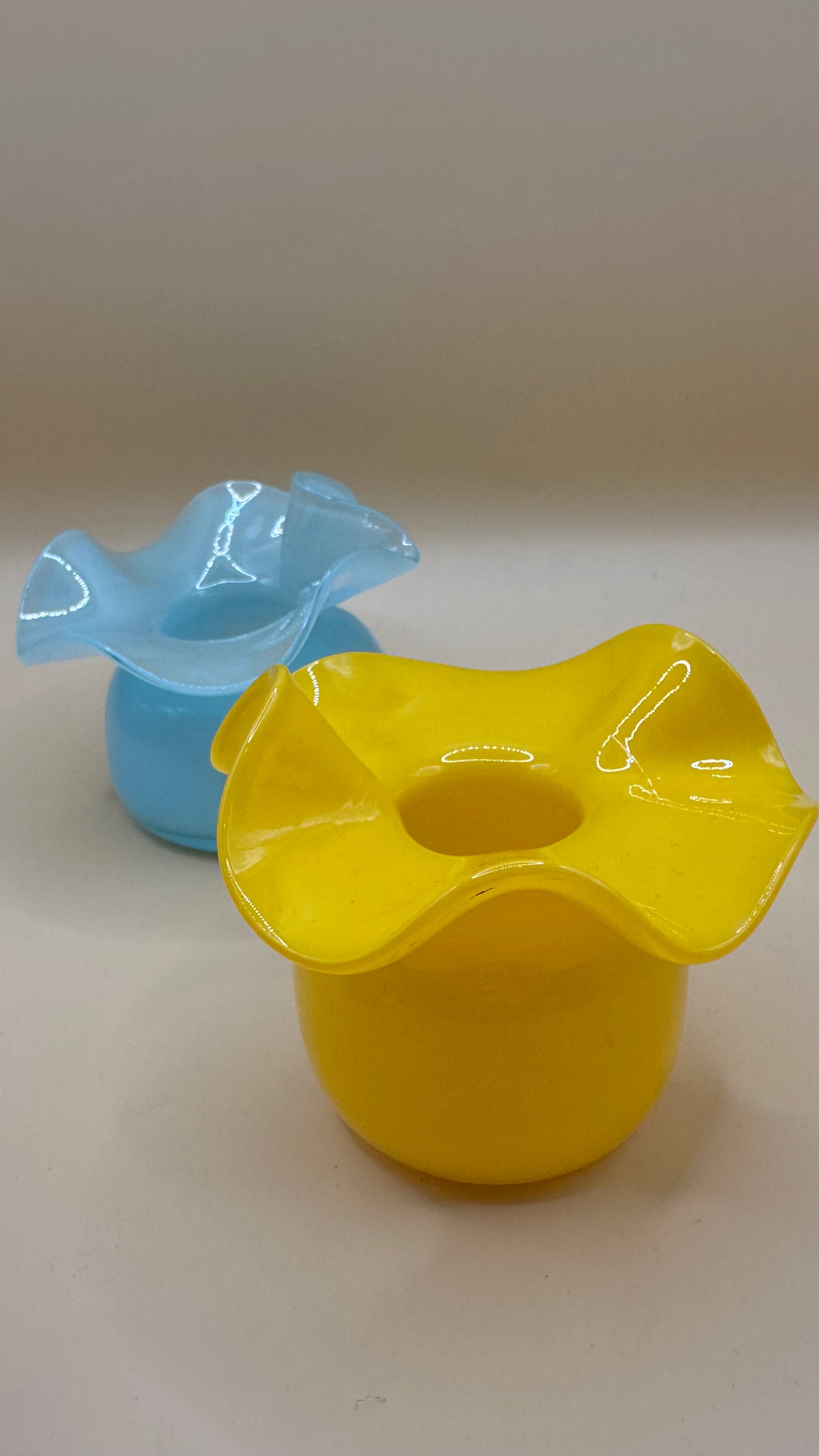 Mini Ruffle Vases