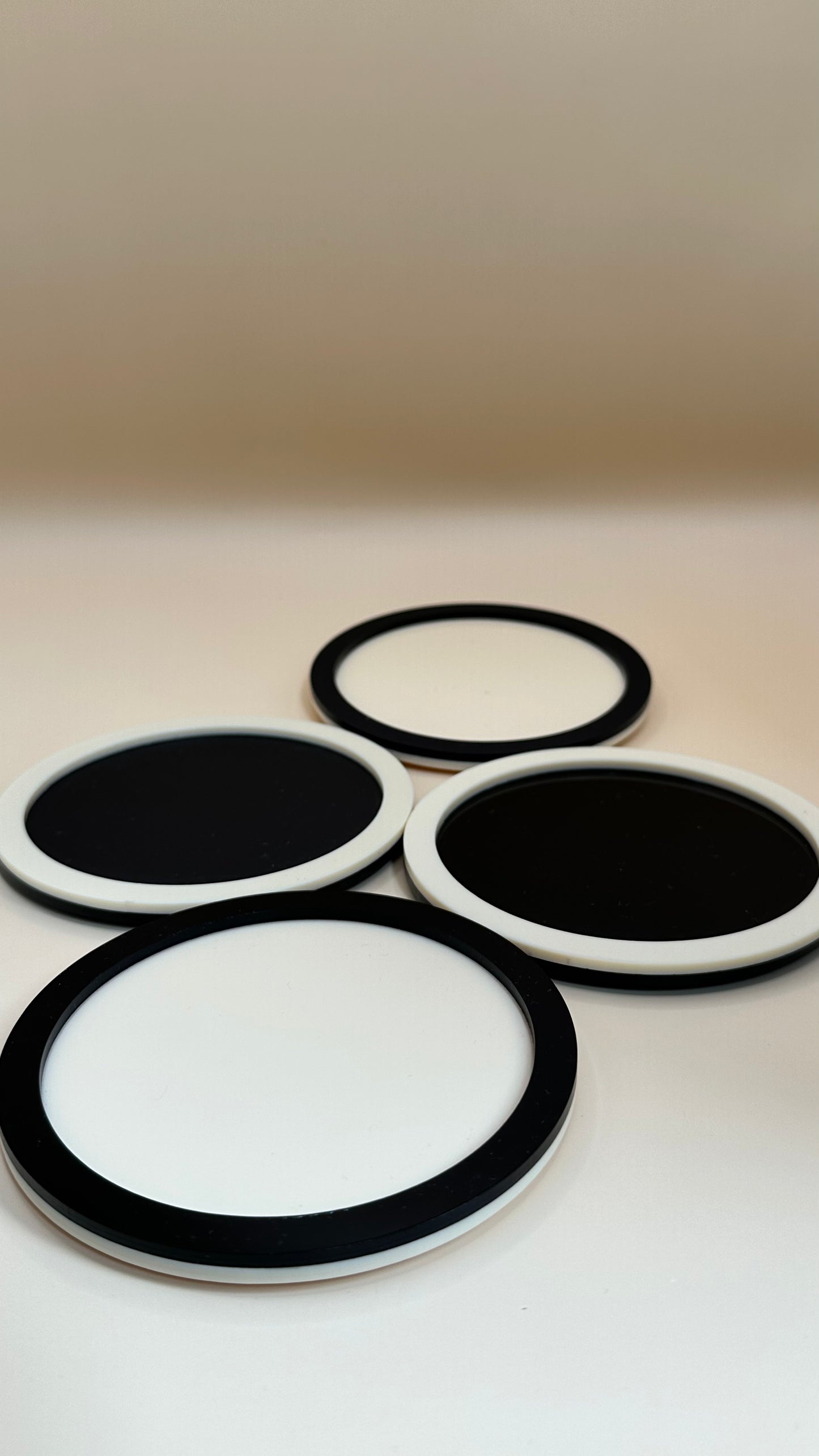 Vahz Studio Circle Coaster Set