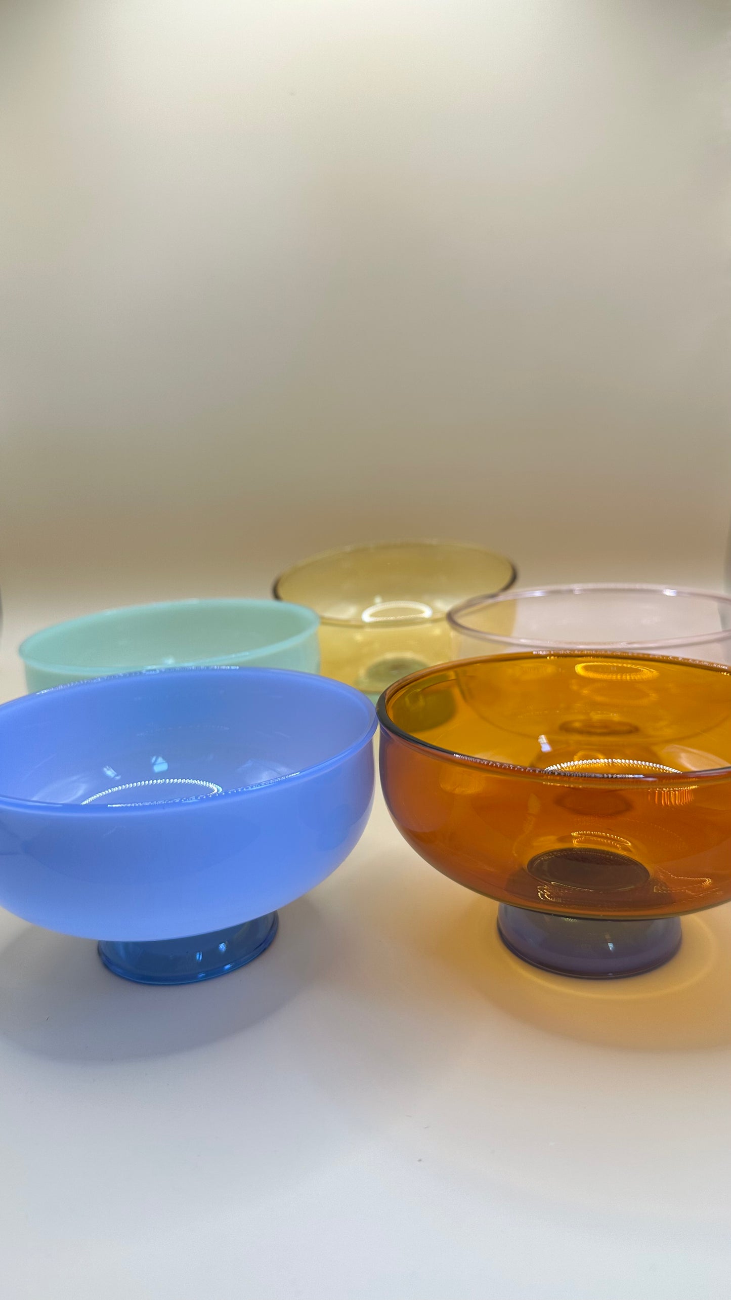 Color Pop Glass Ice Cream / Yogurt Bowl